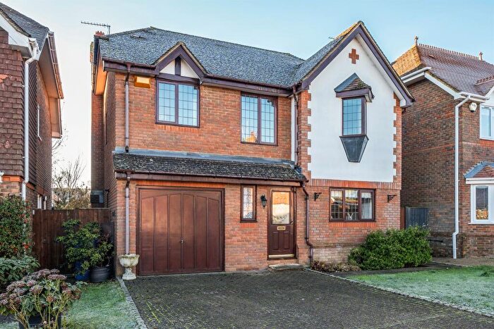 3 Bedroom Detached House For Sale In Taylors Court, Maidenhead, SL6