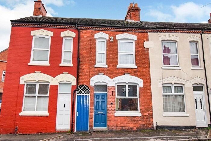 2 Bedroom Terraced House To Rent In Richmond Road, Leicester, LE2