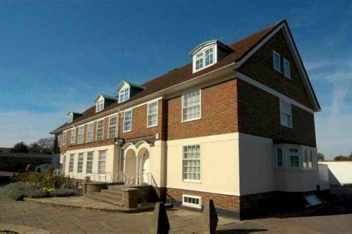 3 Bedroom Property To Rent In Church Road, London, SW19