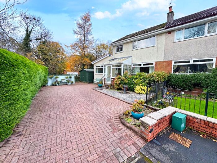 4 Bedroom Semi-Detached House For Sale In Speirs Road, Lochwinnoch, PA12