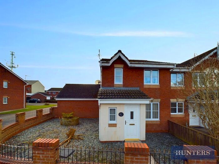 3 Bedroom End Of Terrace House To Rent In Buckrose Grove, Bridlington, YO16