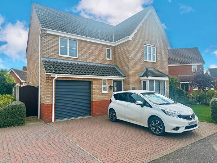 4 Bedroom Detached House For Sale In Seafields Drive, Hopton, NR31