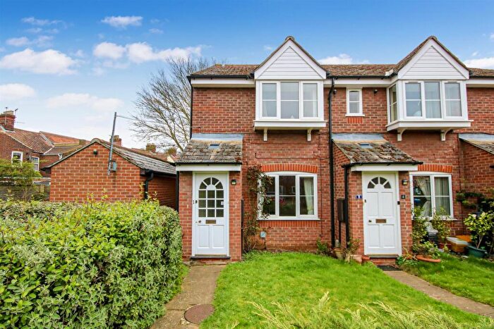 1 Bedroom Flat For Sale In Bellingham Court, Norwich, NR3