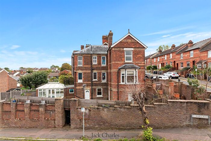 4 Bedroom Detached House For Sale In Baltic Road, Tonbridge, TN9