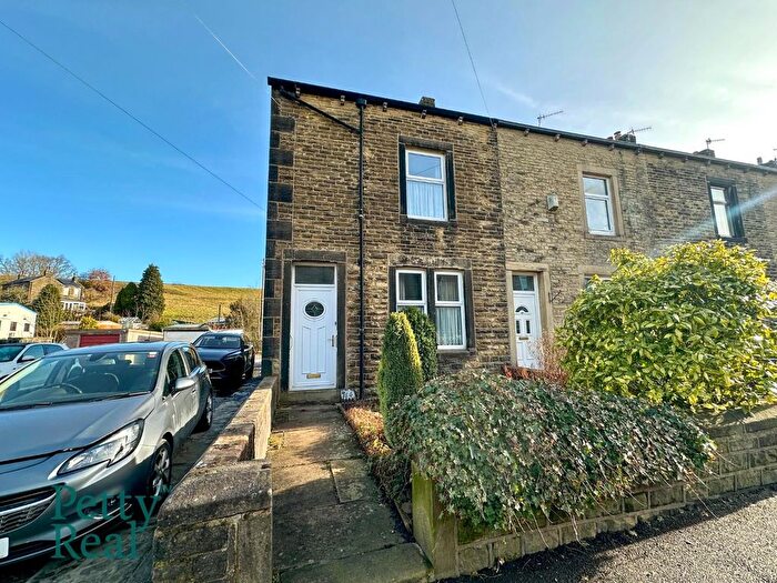 3 Bedroom Terraced House For Sale In Skipton Road, Trawden, BB8