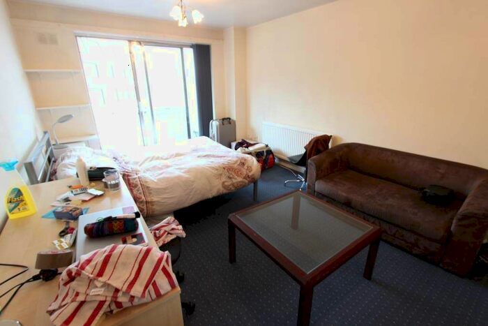 2 Bedroom Flat To Rent In Gresse Street, London, W1T
