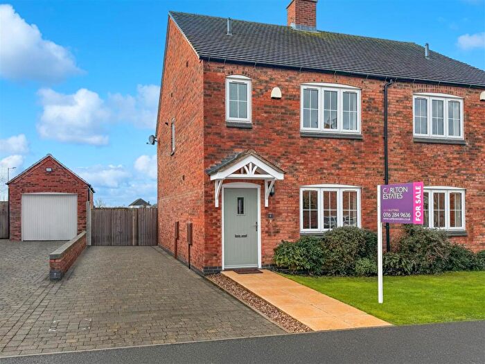 3 Bedroom Semi Detached House For Sale In Westfield Close, Blaby., LE8