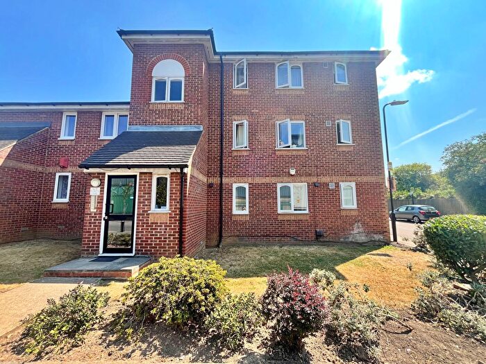 1 Bedroom Flat For Sale In Long Drive, Greenford, UB6
