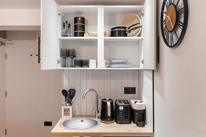 1 Bedroom Studio To Rent In Graham Rd, London, E8