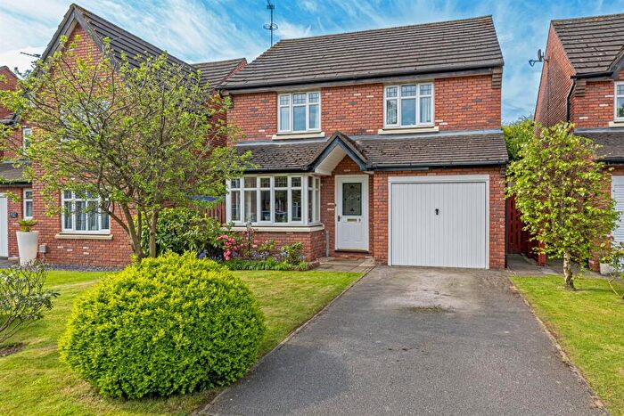 3 Bedroom Detached House For Sale In Cherry Tree Close, Elton, Chester, CH2
