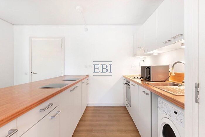 2 Bedroom Flat To Rent In Maurer Court, John Harrison Way, London, SE10