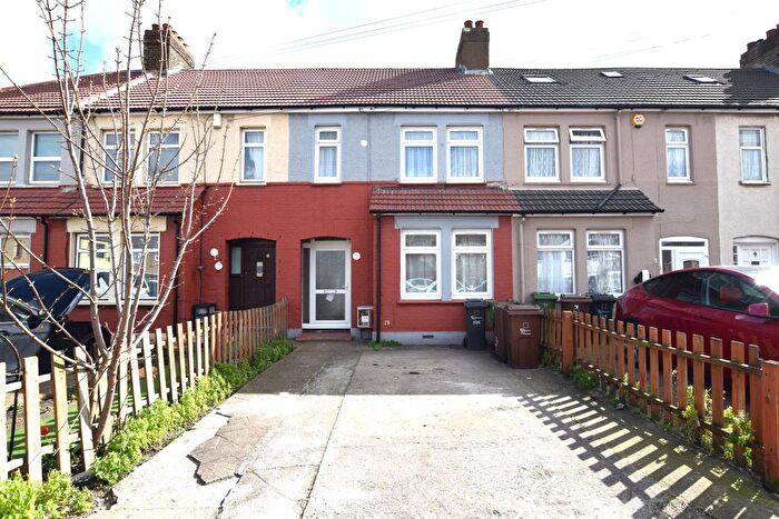 4 Bedroom Terraced House To Rent In Craven Gardens, Barking, IG11