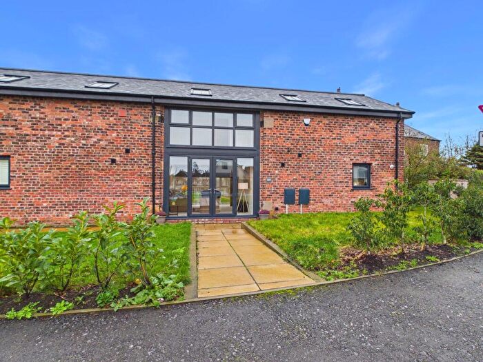3 Bedroom Semi-Detached House For Sale In Chisnall Brook Close, Downholland, L39