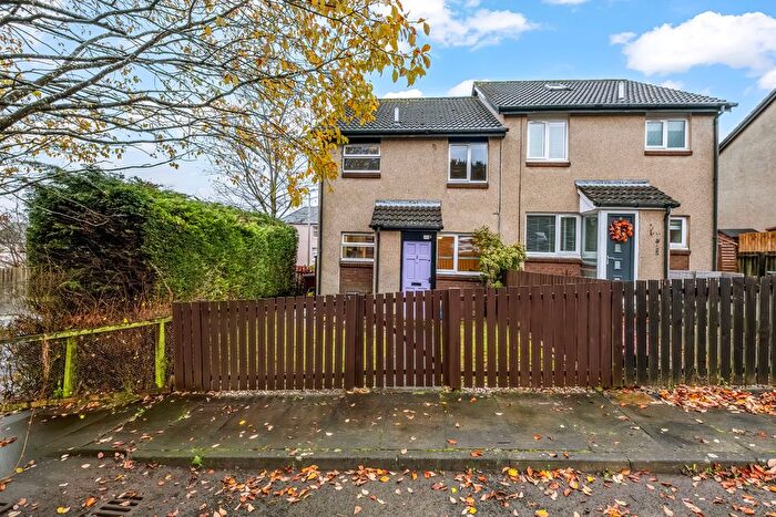 1 Bedroom Semi Detached House For Sale In Shelley Gardens, Dundee, DD3