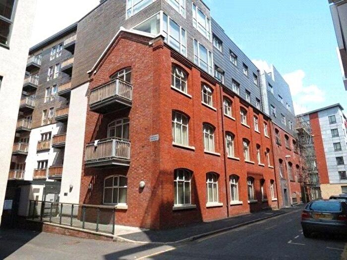1 Bedroom Apartment To Rent In Strong Building, Simpson Street, Manchester City Centre, M4