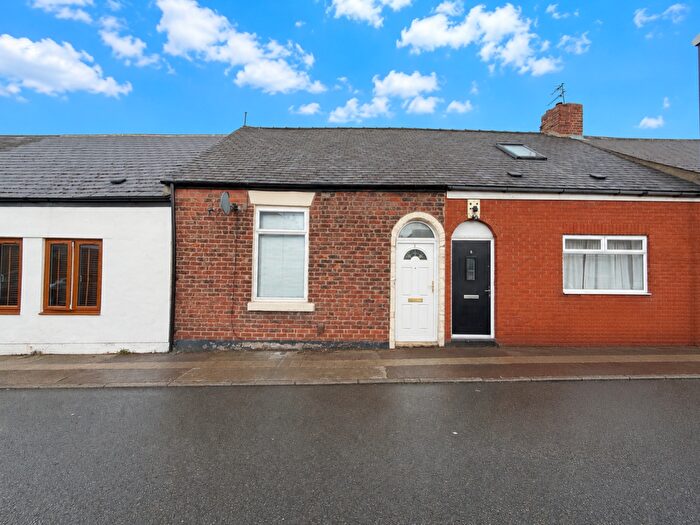 2 Bedroom Cottage For Sale In Ailesbury Street, Sunderland, SR4