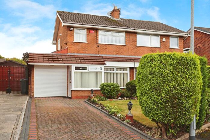 3 Bedroom Semi-Detached House For Sale In Wilsthorpe Close, Levenshulme, Manchester, M19