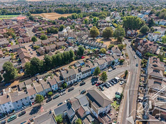 3 Bedroom House For Sale In Wellington Street, Gravesend, DA12