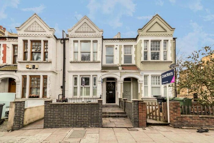 2 Bedroom Flat To Rent In Cavendish Road, Balham, SW12
