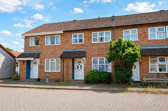 3 Bedroom Terraced House For Sale In Acorn Close, Marchwood, Southampton, SO40