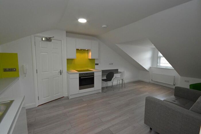 1 Bedroom Apartment To Rent In Hunt Street, Old Town, Swindon, SN1