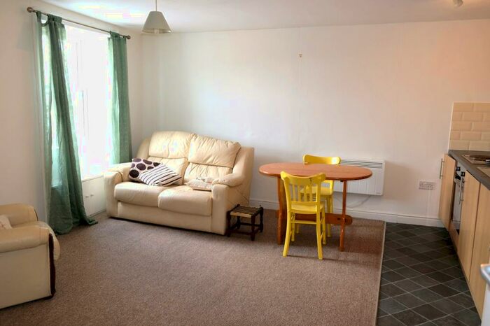 1 Bedroom Flat To Rent In Queen Street, Ulverston, LA12