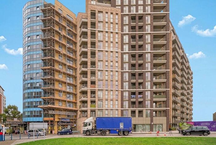 2 Bedroom Apartment To Rent In Western Gateway, London, E16