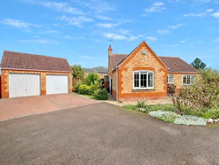 3 Bedroom Detached Bungalow For Sale In Swift Court, Spalding, PE11