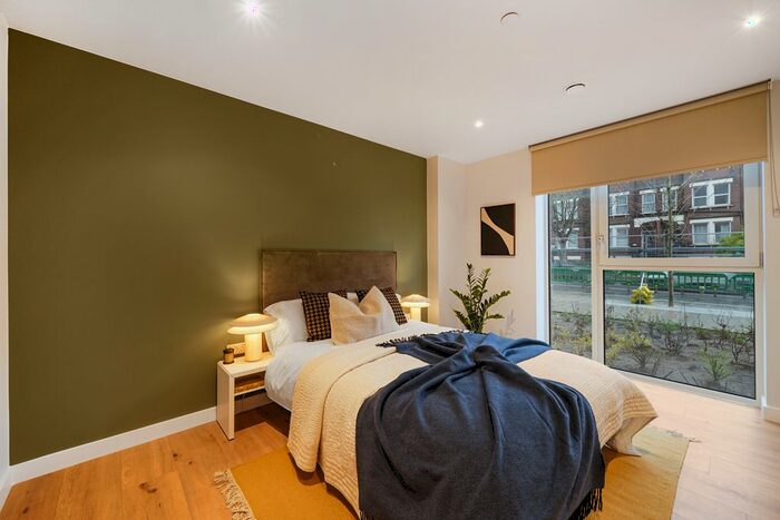 1 Bedroom Flat To Rent In Evelyn Street, London, SE8