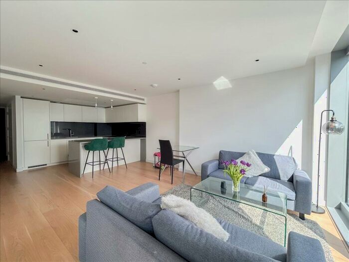 1 Bedroom Apartment To Rent In Landmark Pinnacle, Marsh Wall, Canary Wharf, London, Tower Hamlets, E14
