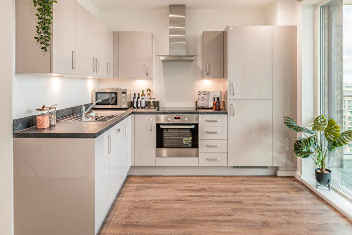 2 Bedroom Apartment To Rent In Silvertown Way, London, E16