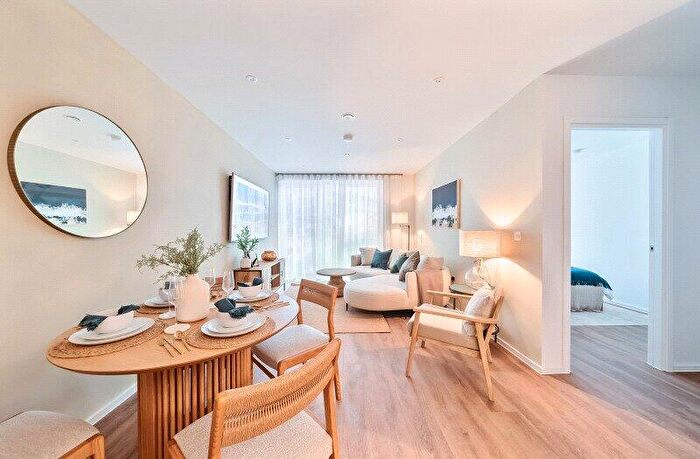 2 Bedroom Apartment For Sale In The Waterfront, West Quay Road, Poole, Dorset, BH15