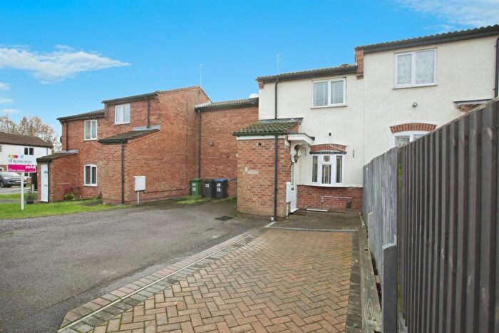 2 Bedroom Terraced House For Sale In Scafell, Rugby, CV21