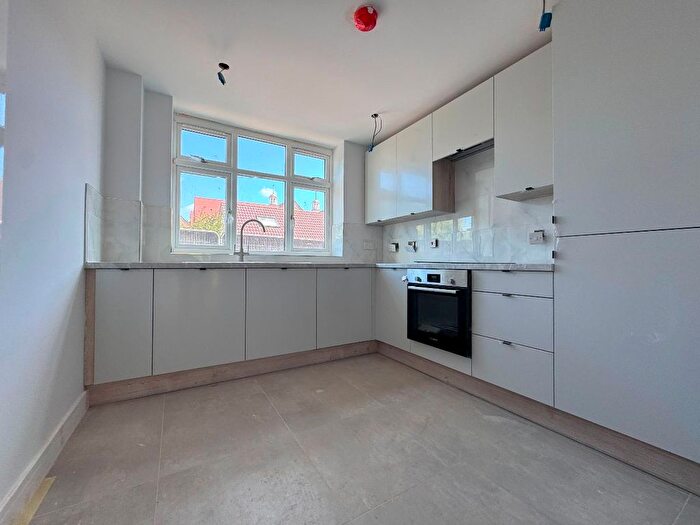 4 Bedroom Semi-Detached House To Rent In Napier Road, Gillingham, ME7