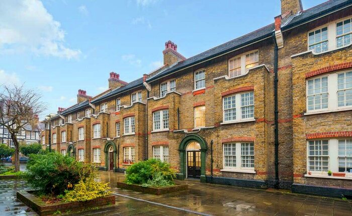 2 Bedroom Apartment To Rent In Worth Grove, London, SE17