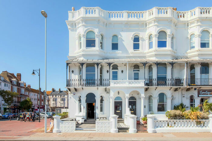 3 Bedroom Penthouse To Rent In Marine Parade, Worthing, BN11