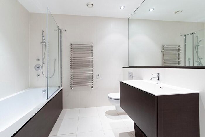 2 Bedroom Apartment To Rent In Chelsea Wharf Residences, SW10