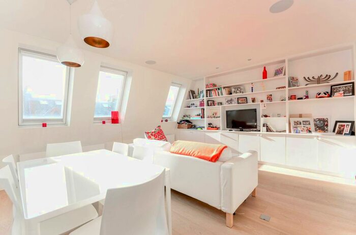 1 Bedroom Flat For Sale In Mirabel Road, Fulham, London, SW6