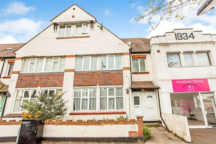 2 Bedroom Flat For Sale In Hamstel Road, Southend-on-Sea, Essex, SS2