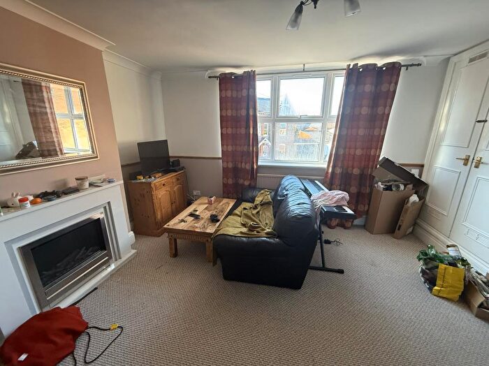 1 Bedroom Apartment To Rent In Carnarvon Road, Reading, RG1