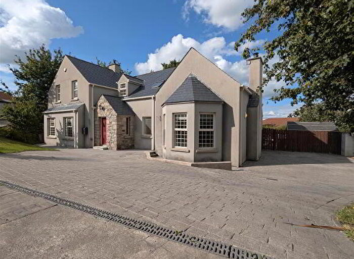6 Bedroom Detached House For Sale In Mountain Springs, Newcastle, BT33