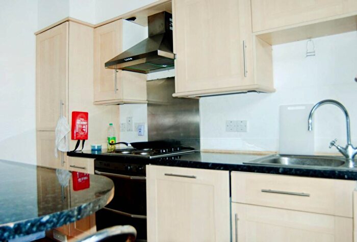 1 Bedroom Flat To Rent In Barking Road, Canning Town, London, E16