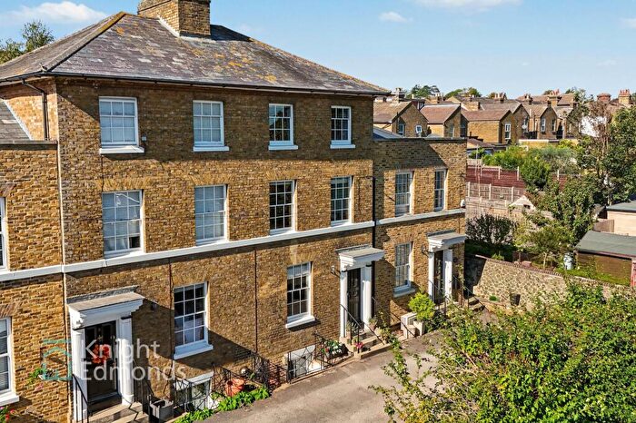 4 Bedroom Terraced House For Sale In White Rock Place, Maidstone, ME16