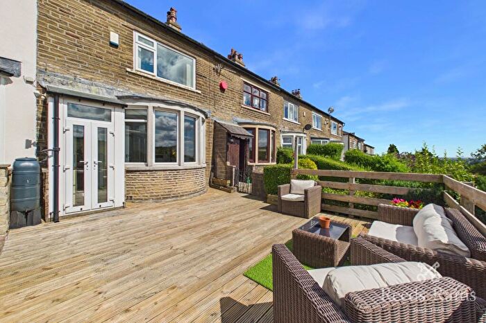 2 Bedroom Terraced House For Sale In Park View Avenue, Halifax, West Yorkshire, HX3