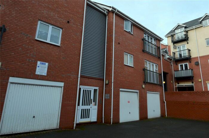 2 Bedroom Flat To Rent In Mill Street, Evesham, Worcestershire, WR11