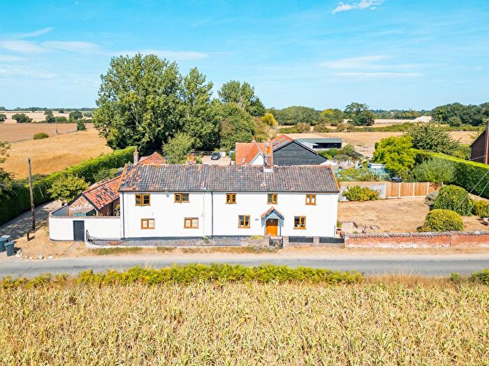 4 Bedroom Detached House For Sale In Grove Road, Banham, NR16