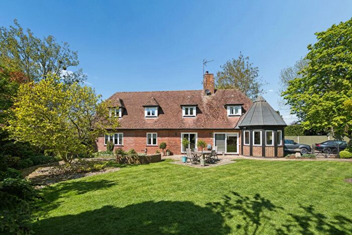 4 Bedroom Detached House For Sale In Sheepcote Lane, Maidenhead, SL6