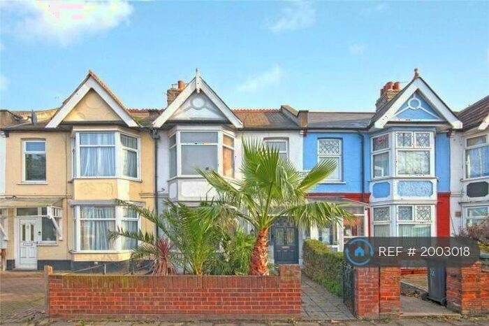3 Bedroom Terraced House To Rent In Empress Parade, London, E4