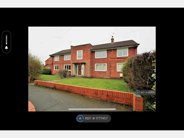 2 Bedroom Flat To Rent In Lavister Gardens, Wrexham, LL12