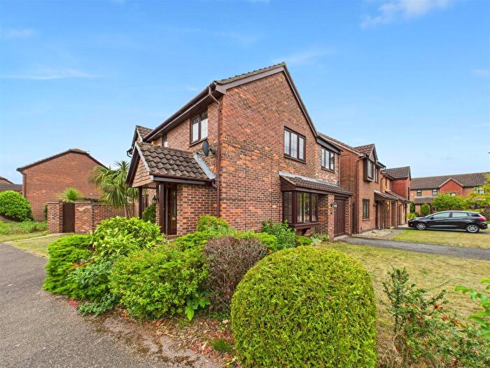 5 Bedroom Detached House To Rent In Cranberry Close, Compton Acres, West Bridgford, Nottingham, NG2